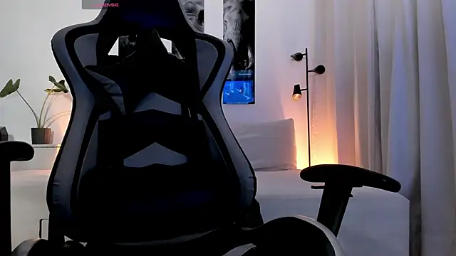 Snapshot of IamKael_ chatting on February 4, 2026, 1:55 am IamKael online show from February 4, 2026, 1:55 am