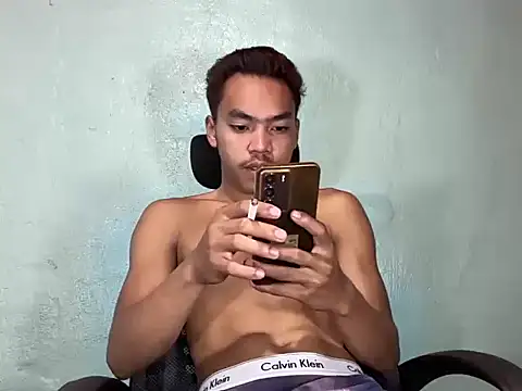 slimraz02 online show from July 31, 2026, 1:49 am