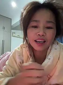 Snapshot of Zuzu-6 chatting on January 6, 2026, 9:08 pm Zuzu-6 online show from January 6, 2026, 9:08 pm