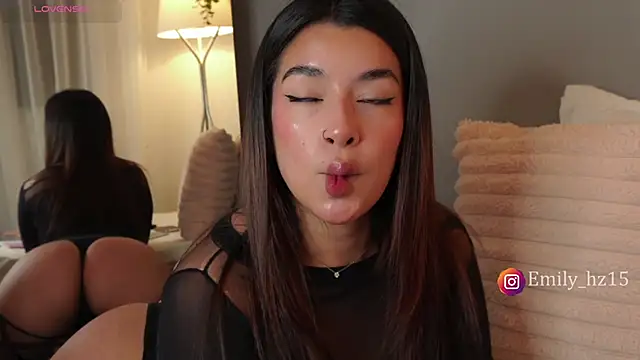 Snapshot of Missemily_11 chatting on February 27, 2026, 9:53 am Missemily 11 online show from February 27, 2026, 9:53 am