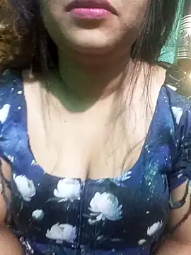 Chadni19 online show from December 18, 2025, 2:27 am