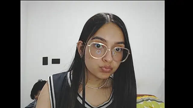 Snapshot of ALICE_JULIETA chatting on November 4, 2025, 1:09 am ALICE JULIETA online show from November 4, 2025, 1:09 am