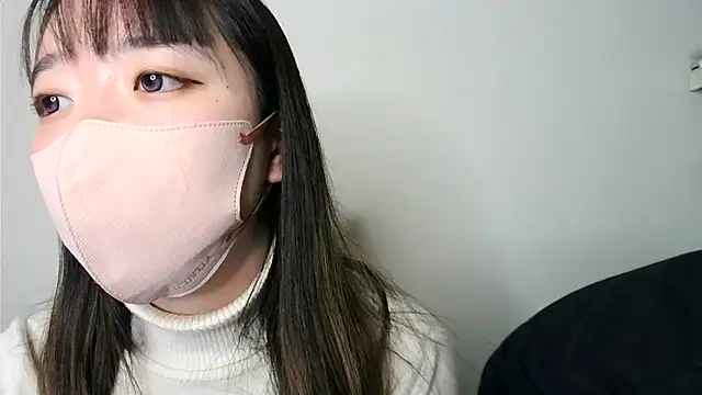 Snapshot of yua_chan00 chatting on February 8, 2026, 2:15 pm yua chan00 online show from February 8, 2026, 2:15 pm