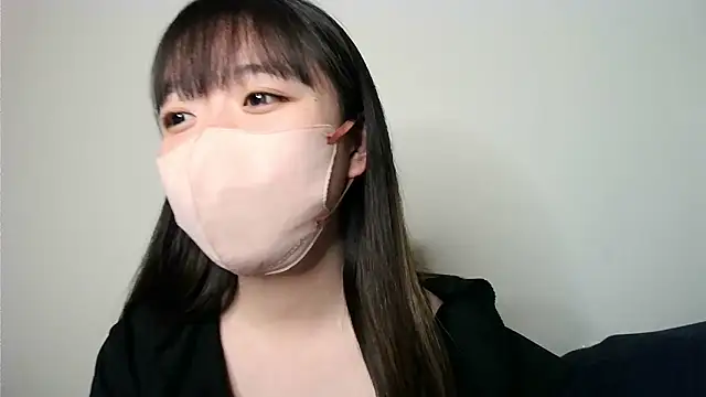 Snapshot of yua_chan00 chatting on January 8, 2026, 2:23 pm yua chan00 online show from January 8, 2026, 2:23 pm