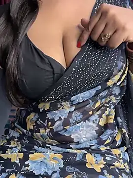 Ritika janu online show from November 4, 2025, 4:33 pm