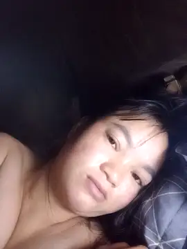 Snapshot of Noelle-e chatting on January 31, 2026, 11:25 pm Noelle-e online show from January 31, 2026, 11:25 pm