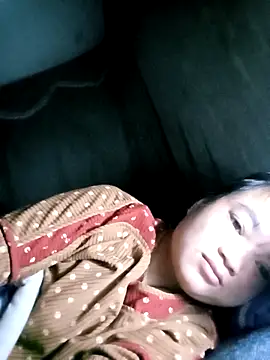 Snapshot of Noelle-e chatting on February 7, 2026, 11:13 pm Noelle-e online show from February 7, 2026, 11:13 pm