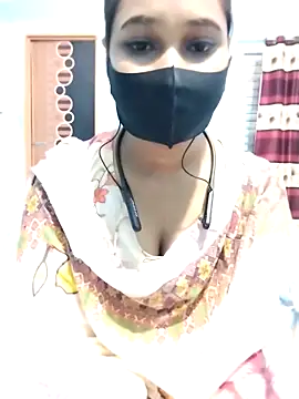 Snapshot of cute_mahi07 chatting on October 25, 2025, 6:30 pm cute mahi07 online show from October 25, 2025, 6:30 pm