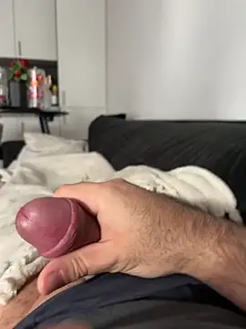 Snapshot of hasanka62 chatting on February 1, 2026, 9:18 am hasanka62 online show from February 1, 2026, 9:18 am