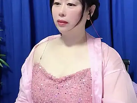 yaoyao22678 online show from November 27, 2025, 1:50 am