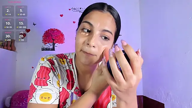 Snapshot of Leyacopper_ chatting on February 11, 2026, 12:10 am Leyacopper online show from February 11, 2026, 12:10 am