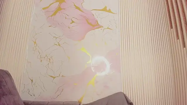 NhoanBrunette online show from April 16, 2026, 2:29 pm