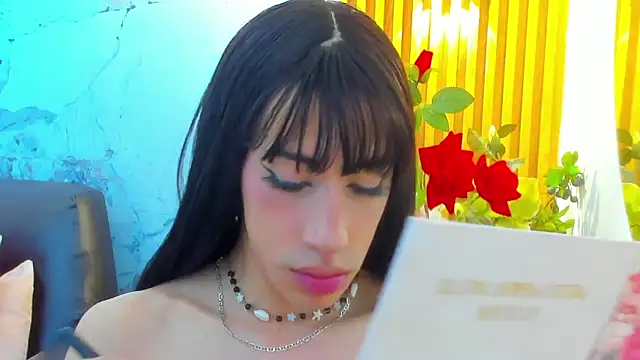 Nayla Monroee online show from November 21, 2025, 7:57 pm