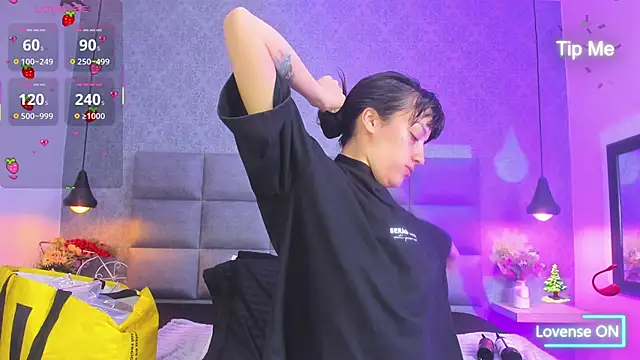 Snapshot of Luna_Bella3 chatting on January 19, 2026, 10:30 am Luna Bella3 online show from January 19, 2026, 10:30 am