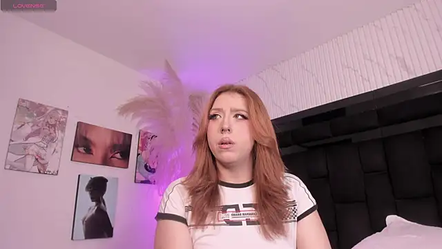 JanneBlossom  online show from June 2, 2026, 10:54 pm