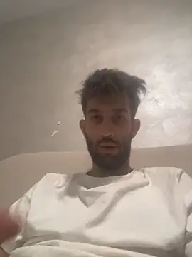 Dondeloquieras4 online show from April 4, 2026, 3:46 am