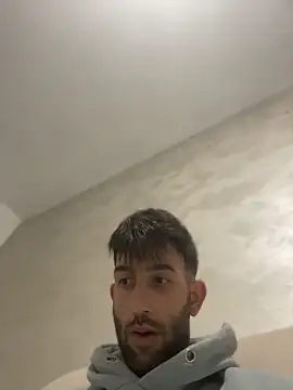 Dondeloquieras4 online show from April 12, 2026, 10:35 pm