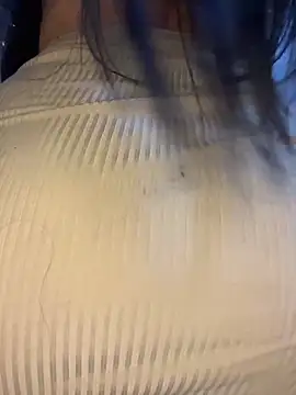 Im Saraaaa online show from November 26, 2025, 4:23 am