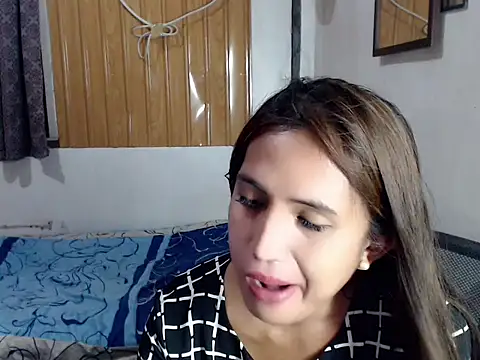 prettysam9 online show from April 14, 2026, 3:06 pm