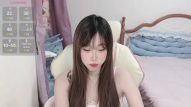 Vivian-88 online show from April 7, 2026, 6:37 am