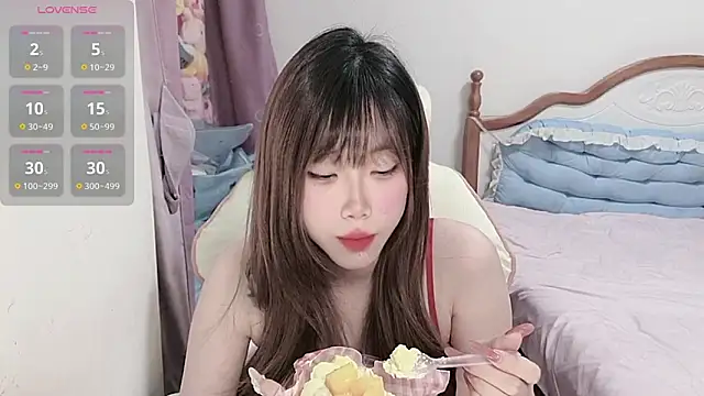 Vivian-88 online show from April 3, 2026, 4:19 am