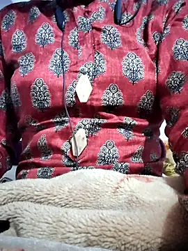 Snapshot of Hot-Rubyy chatting on December 4, 2025, 10:03 am Hot-Rubyy online show from December 4, 2025, 10:03 am