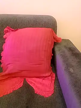 menaxi-baby7 online show from February 16, 2026, 4:05 pm