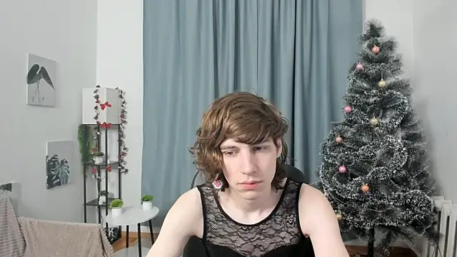 Snapshot of AvenGlow chatting on December 17, 2025, 5:12 am AvenGlow online show from December 17, 2025, 5:12 am