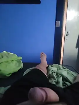 Snapshot of Tincho1051 chatting on February 23, 2026, 9:15 pm Tincho1051 online show from February 23, 2026, 9:15 pm