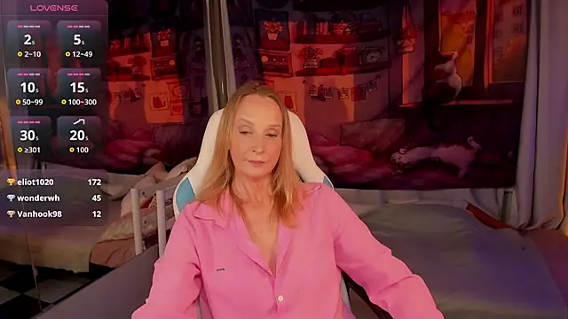 ScarlettPalmer online show from June 3, 2026, 2:33 pm