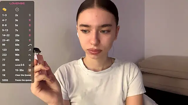 LilithFlamey online show from January 12, 2026, 7:15 am