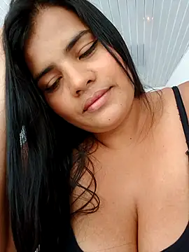 Snapshot of _QueenSophia_ chatting on October 31, 2025, 7:32 pm  QueenSophia  online show from October 31, 2025, 7:32 pm