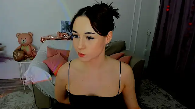 MakeYoueHappy online show from February 26, 2026, 7:36 pm