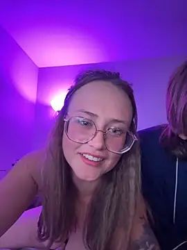 kaylacarson online show from October 27, 2025, 3:51 am