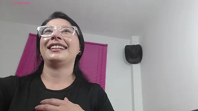 Emma Hotkiss online show from April 13, 2026, 10:58 pm