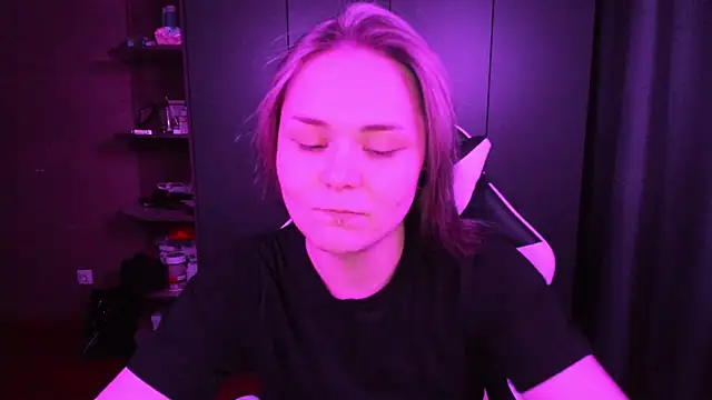 Snapshot of sophia_lix chatting on November 15, 2025, 1:59 pm sophia lix online show from November 15, 2025, 1:59 pm