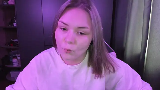 Snapshot of sophia_lix chatting on December 21, 2025, 5:53 am sophia lix online show from December 21, 2025, 5:53 am