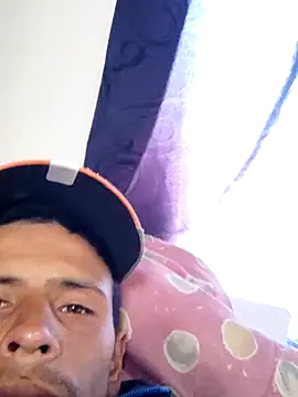 Snapshot of Sonsur2_ chatting on November 2, 2025, 2:33 pm Sonsur2  online show from November 2, 2025, 2:33 pm