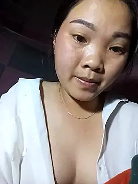 Lovebaby-love online show from December 18, 2025, 2:54 pm