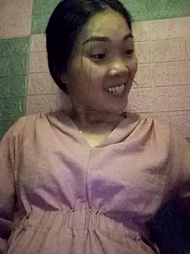 Lovebaby-love online show from October 31, 2025, 2:02 pm