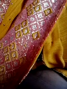 nikita hot83 online show from October 28, 2025, 8:13 am