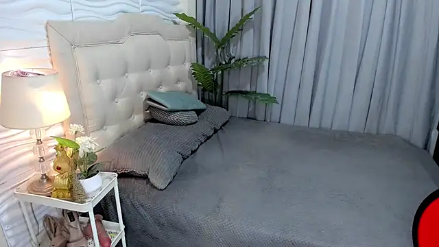 Snapshot of UnforgetableAsianCock chatting on November 20, 2025, 12:11 am UnforgetableAsianCock online show from November 20, 2025, 12:11 am