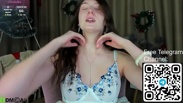 May Yam online show from December 14, 2025, 1:12 am