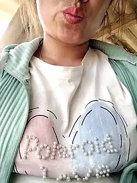 Snapshot of emini-xx chatting on March 1, 2026, 3:06 am emini-xx online show from March 1, 2026, 3:06 am