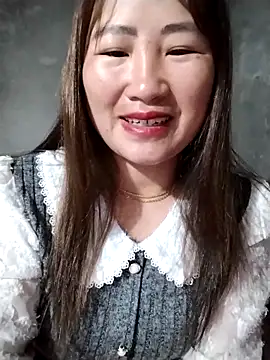 Snapshot of emini-xx chatting on February 27, 2026, 9:47 pm emini-xx online show from February 27, 2026, 9:47 pm