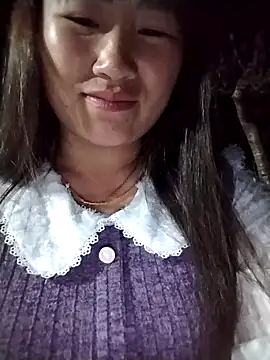 Snapshot of emini-xx chatting on February 13, 2026, 3:01 pm emini-xx online show from February 13, 2026, 3:01 pm