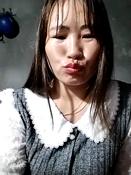 Snapshot of emini-xx chatting on February 21, 2026, 12:34 am emini-xx online show from February 21, 2026, 12:34 am