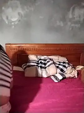 emini-xx online show from March 29, 2026, 2:13 am