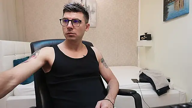 Snapshot of _Alex_Star chatting on October 31, 2025, 3:14 am  Alex Star online show from October 31, 2025, 3:14 am