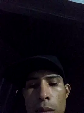 Snapshot of damian_fort1 chatting on October 28, 2025, 10:14 am damian fort1 online show from October 28, 2025, 10:14 am